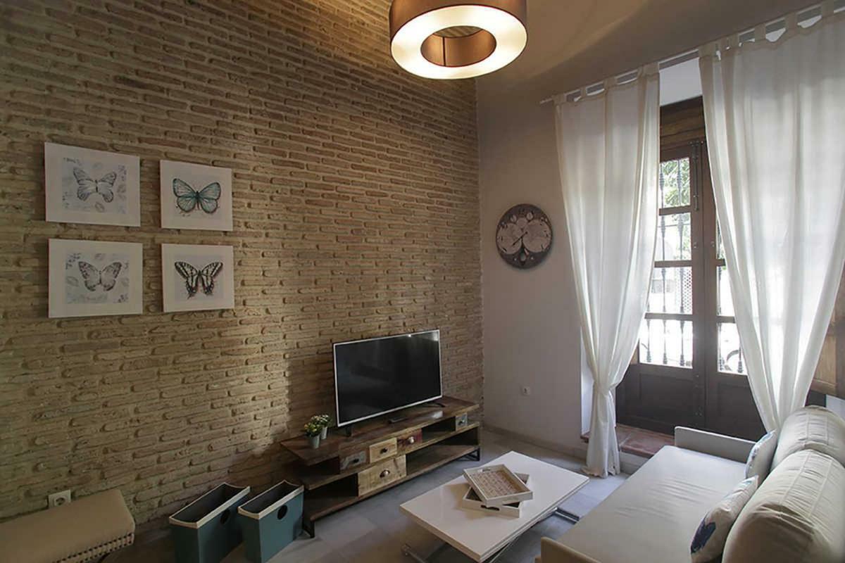 Alojamiento En Sevilla-Triana Luaran gambar